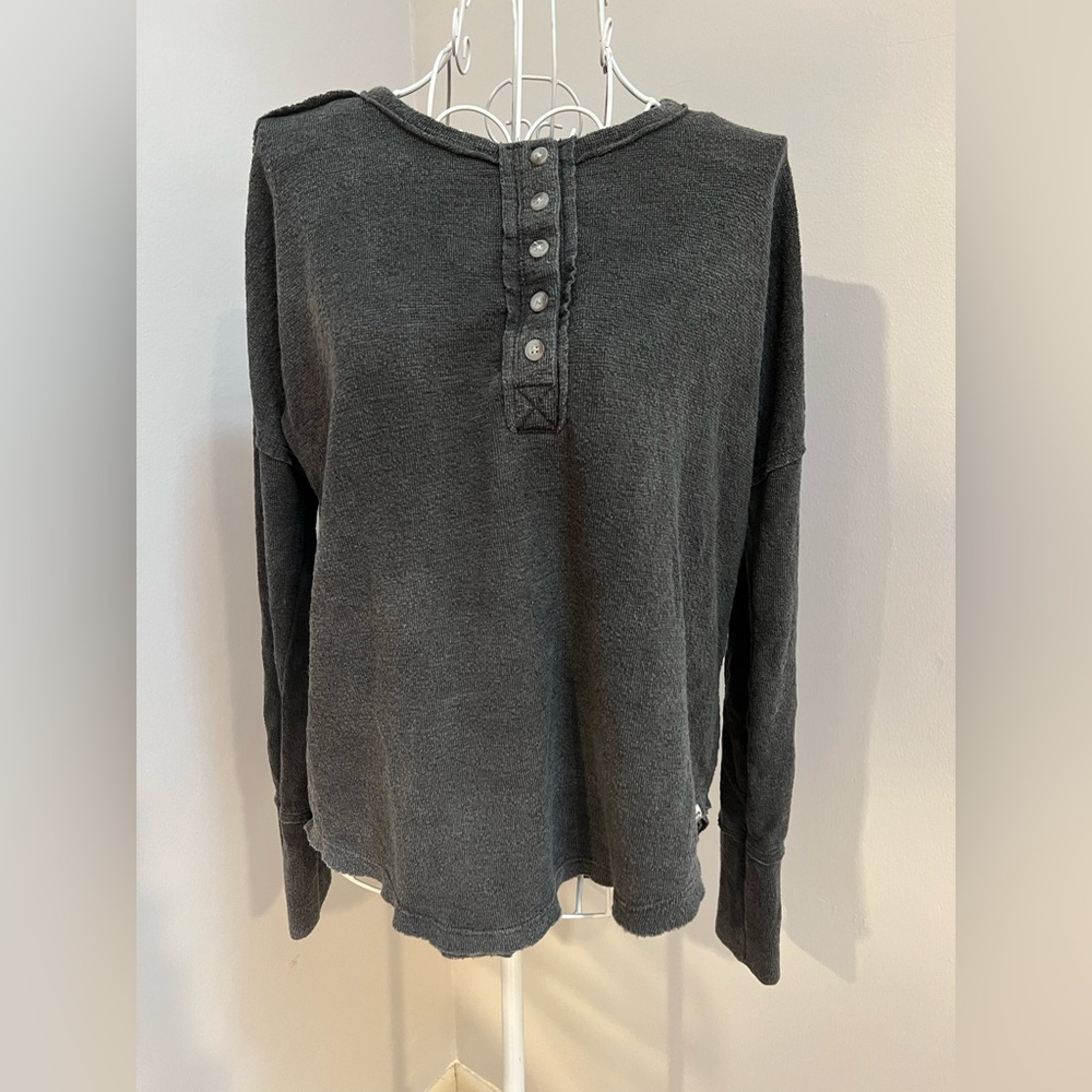 Billabong Long sleeve Henley top | acid washed comfy loungewear XS